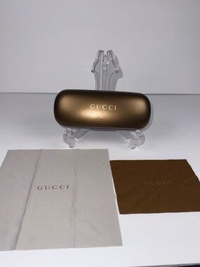 Gucci Sunglass Case with Gucci Wipes